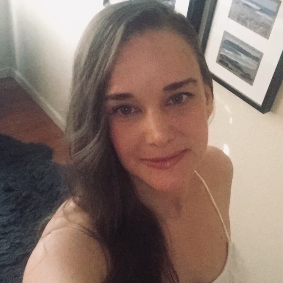 LIKE THIS LISTING TO BE NOTIFIED WHEN I GO LIVE W/AWESOME GOLD &PLAT JEWELRY 💕 - Picture 2 of 8